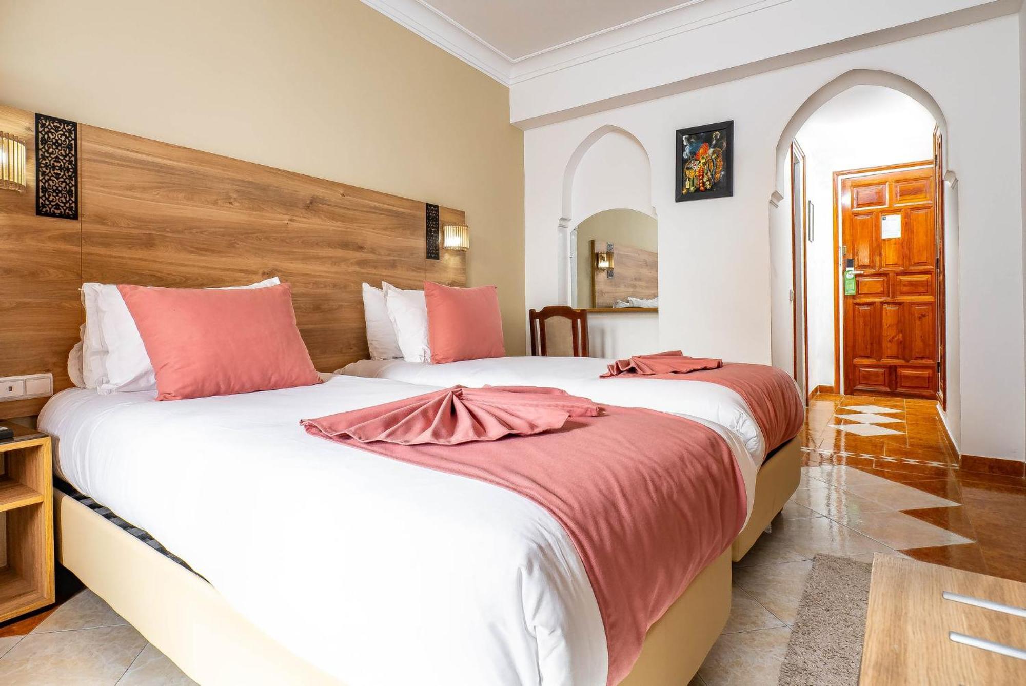 Hotel Oudaya & 3*