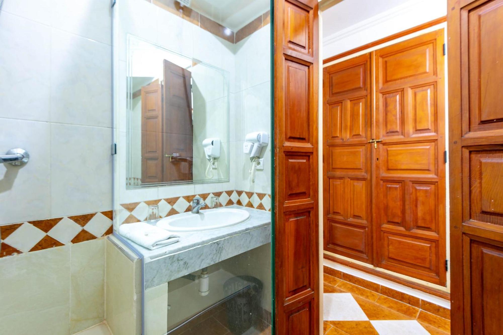 Oudaya & Hotel 3*