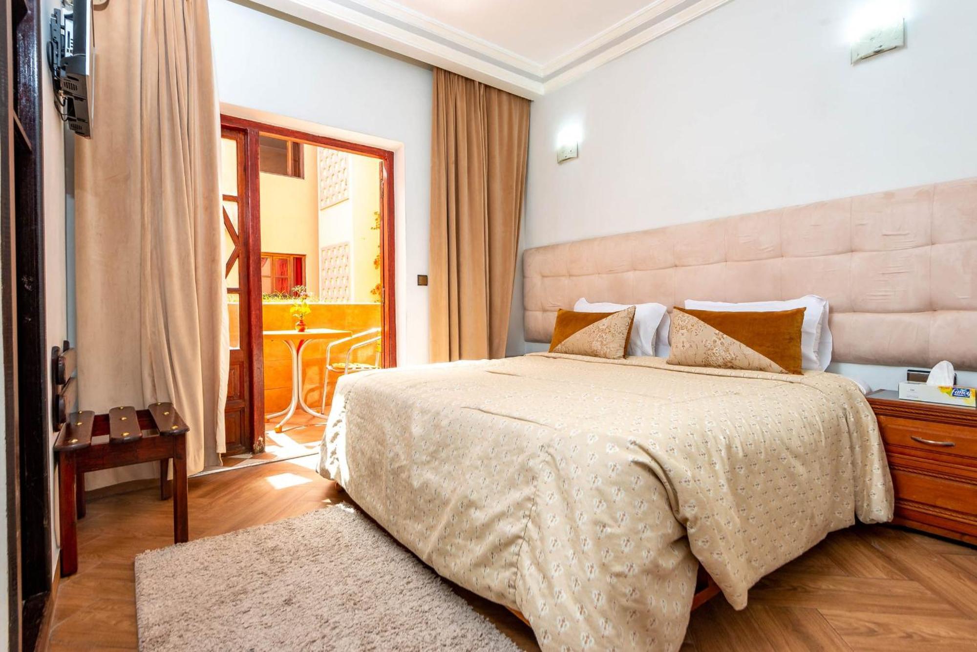 Oudaya & Hotel 3*